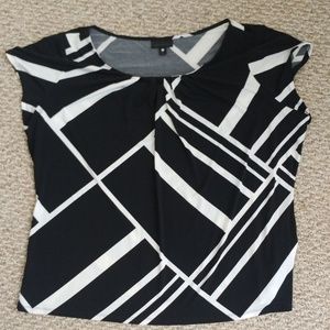 Women's plus size top